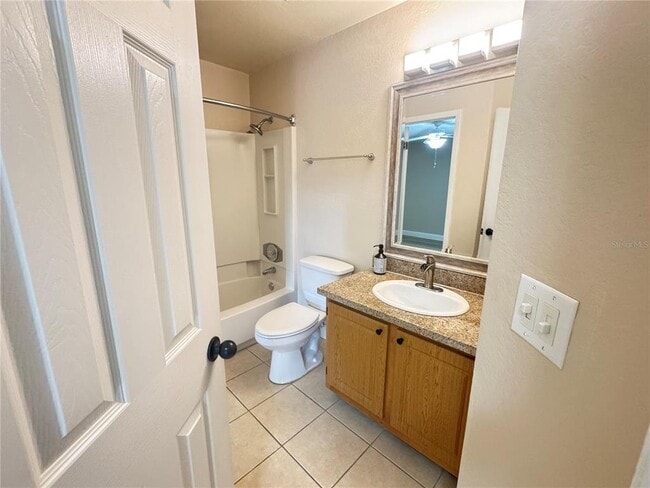 Building Photo - 615 Dory Ln
