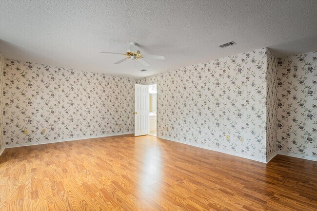 Building Photo - 7300 Cypress Ave