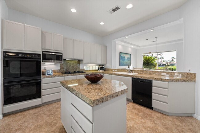 Building Photo - 50500 Cypress Point Dr