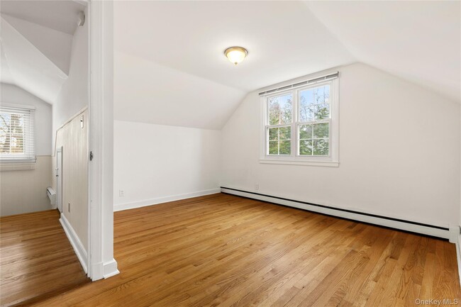 Building Photo - 29 Avondale Rd