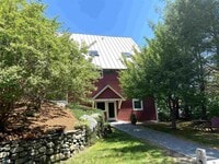 Building Photo - 1 bedroom with office just minutes to Dart...