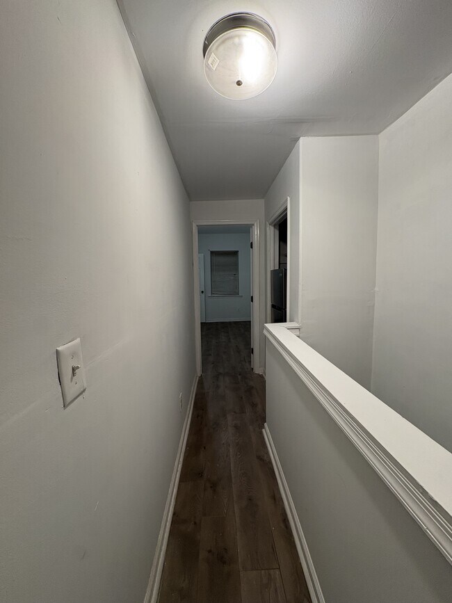 Building Photo - 2542 Cecil B. Moore Ave