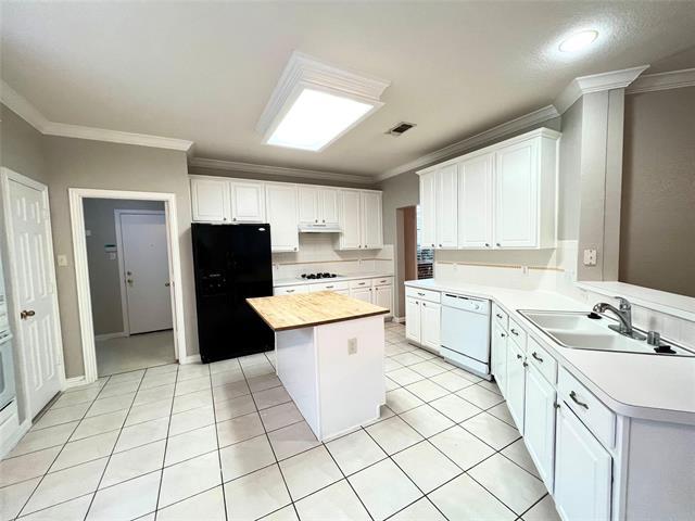 Building Photo - 403 Misty Meadow Dr