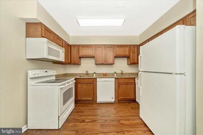 Building Photo - 6711 Park Heights Ave