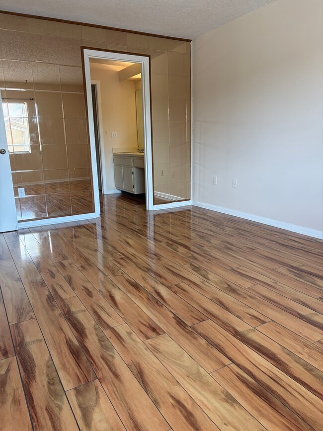 Building Photo - Tamrind Condominium