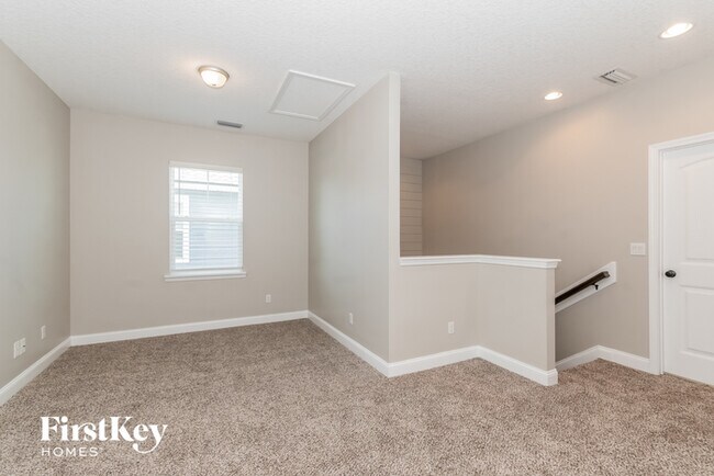 Building Photo - 3763 Plantation Oaks Blvd