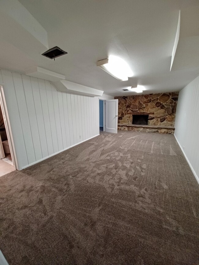 Building Photo - 485 N 100 E