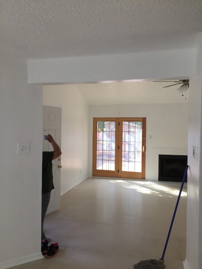 Building Photo - 5843 Glacier Sun Dr.