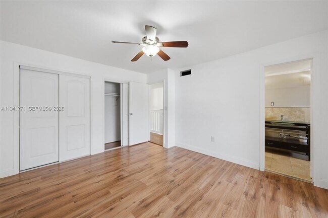 Building Photo - 8313 SW 137th Ave