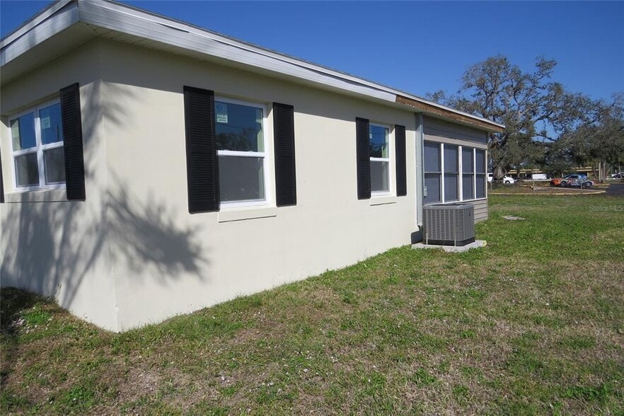 Side - 8010 Hyde Park Ave