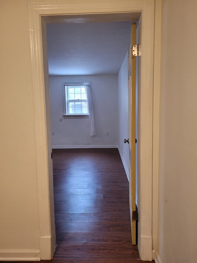 Building Photo - 17727 Silcott Springs Rd