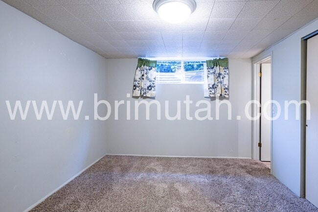 Building Photo - 3608 Eastwood Dr