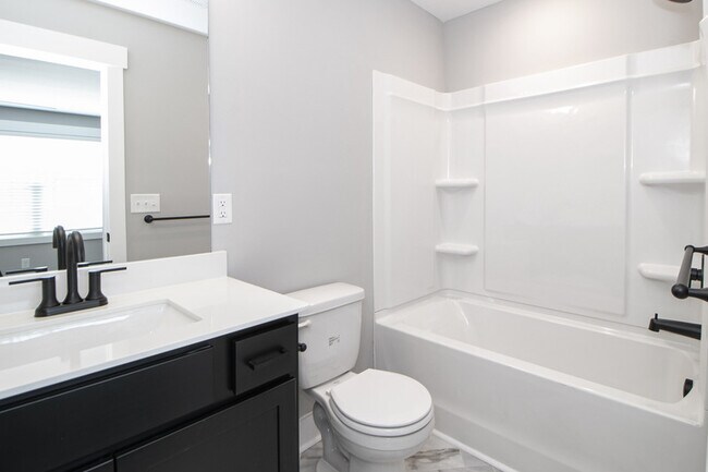 Building Photo - 1603 Jonathan Wade Cir