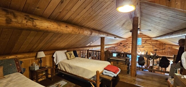 Building Photo - 6550 Lodgepole Trail