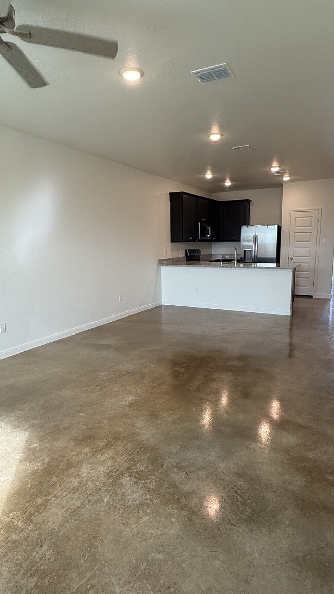 Building Photo - 2015 Bear Grass Rdg Rd