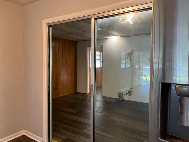 Building Photo - 7098 CR 558