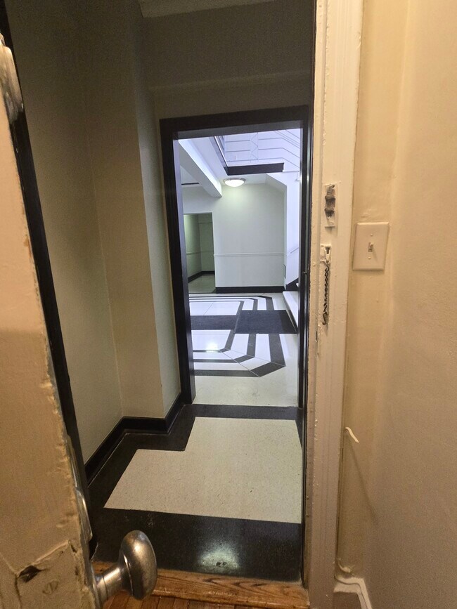 Building Photo - 1365 Kennedy St NW