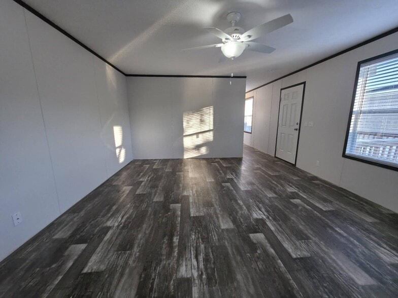 Building Photo - 1917 SW 11th St