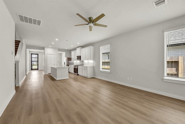 Building Photo - 8435 Red Shiner Wy