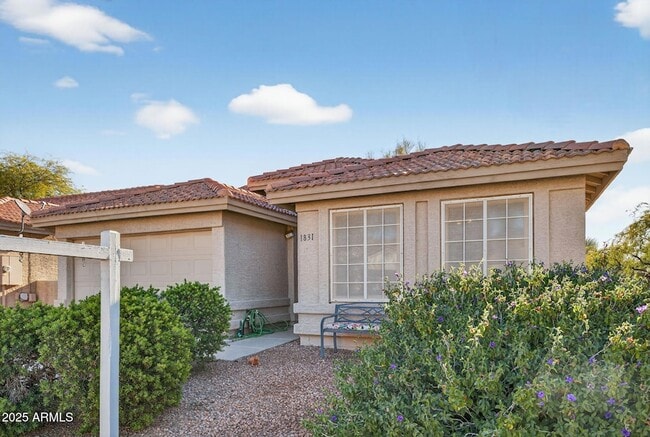 Building Photo - 1831 E Lindrick Dr