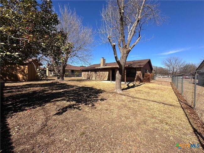 Building Photo - 1514 Arkansas Ave