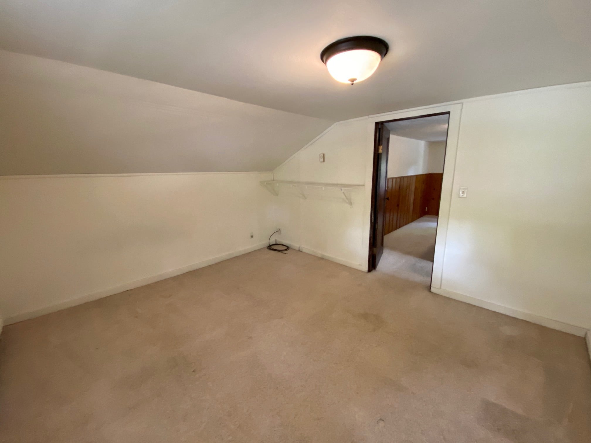 Building Photo - 780 Hillview Ave