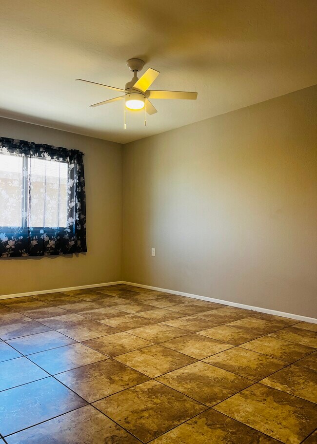 Building Photo - 810 Leisure World