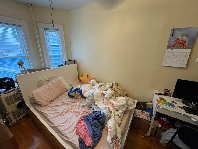 Building Photo - 42-44 Gorham St. Unit 2