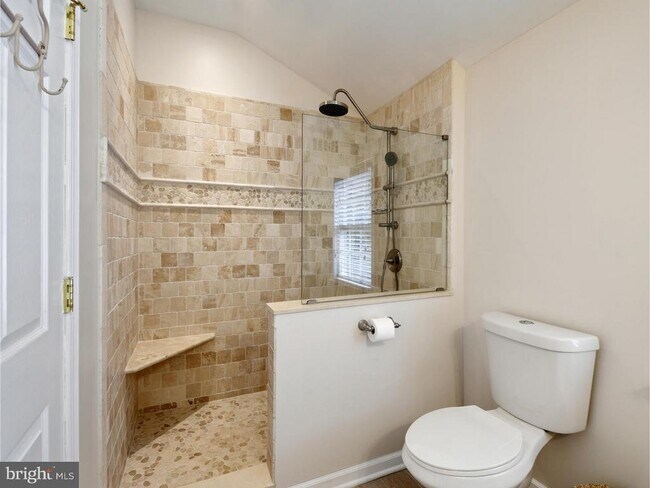 Building Photo - 27 Bodine Dr