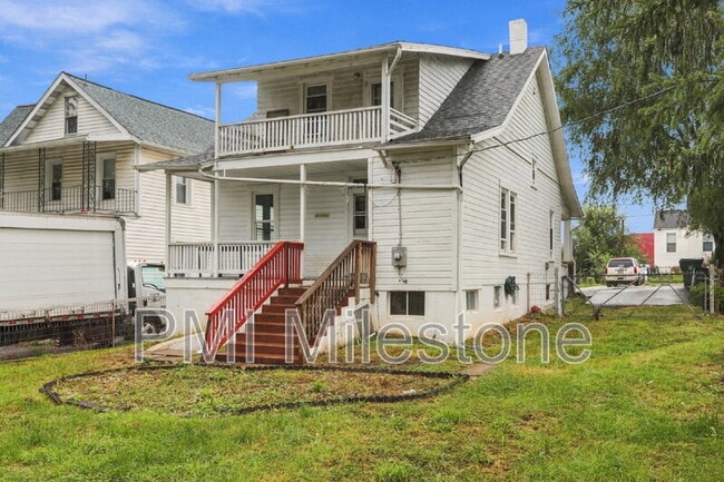 Building Photo - 423 E Washington St
