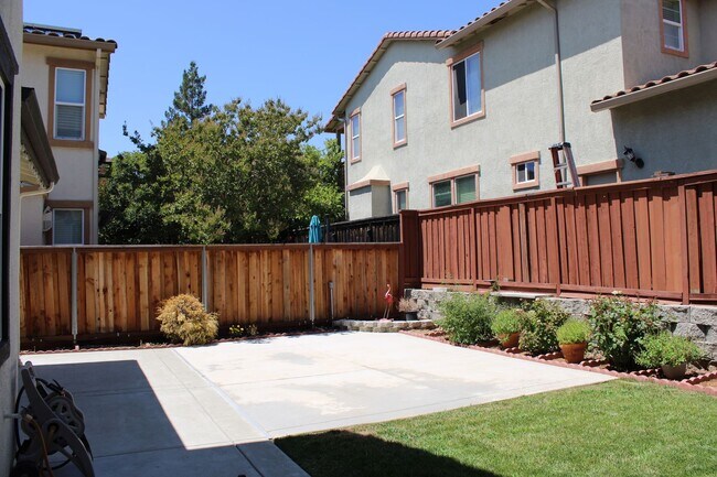 Building Photo - 2645 Flintlock Ln