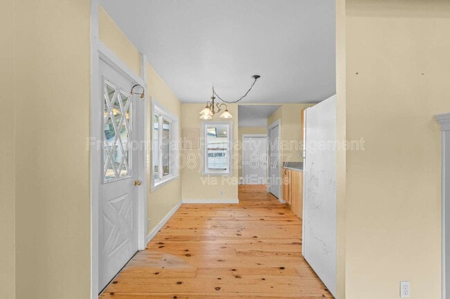 Building Photo - 17778 E Canary Creek Rd