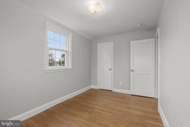 Building Photo - 8336 Wyton Rd