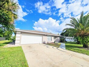 Building Photo - Beautifully Maintained 3-Bedroom Home with...