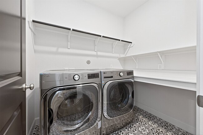 Building Photo - 14327 Vis Vw Dr