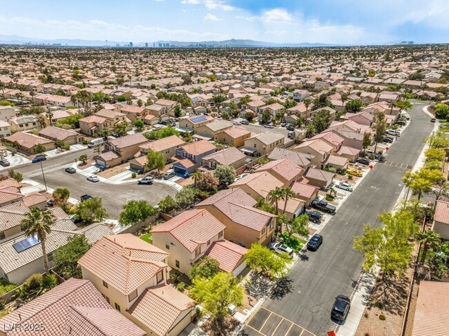 Building Photo - 3728 Ashling St