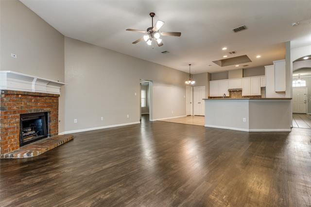 Building Photo - 15858 Durango Dr