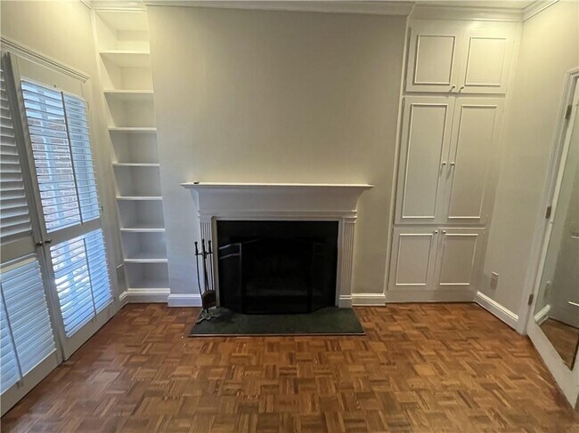 Building Photo - 3512 Paces Pl NW