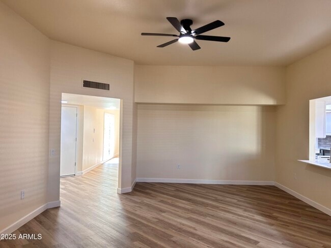 Building Photo - 10838 W Thunderbird Blvd