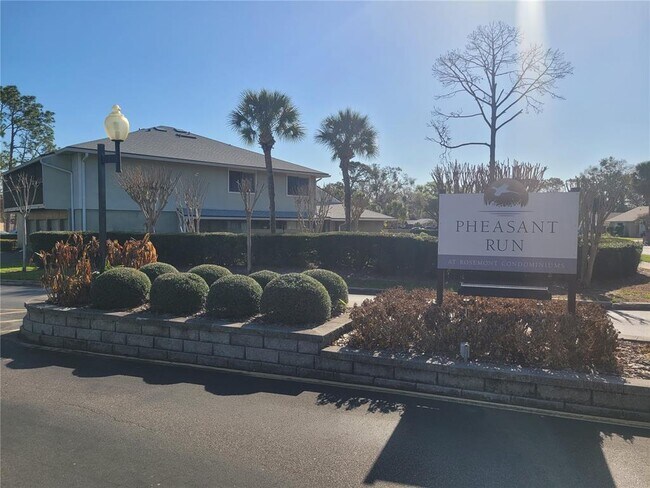 Building Photo - 4695 Pheasant Run Dr