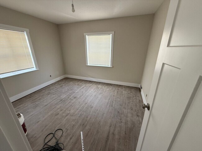 Building Photo - Under renovation! Glorious 4+ bed house along Wheelock.