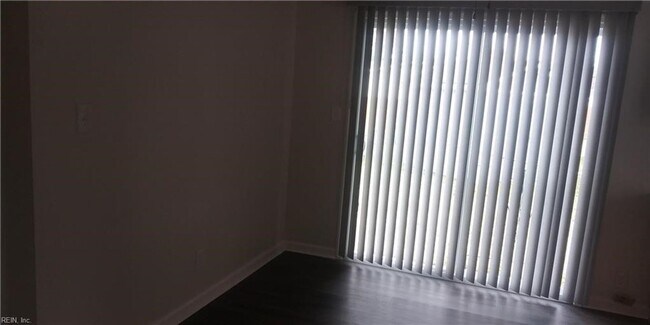 Building Photo - Virginia Village