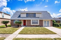 Building Photo - 761 Glouster St