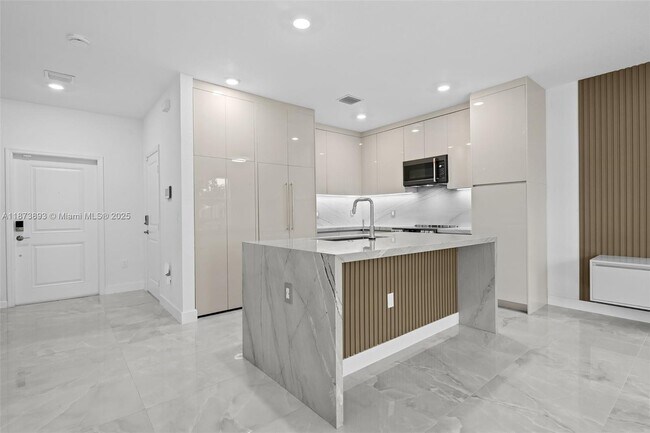 Building Photo - 11853 NW 47th Manor