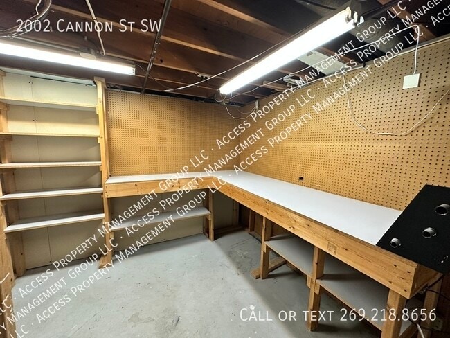 Building Photo - 2002 Cannon SW