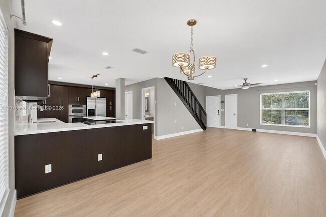 Building Photo - 4848 Grapevine Wy