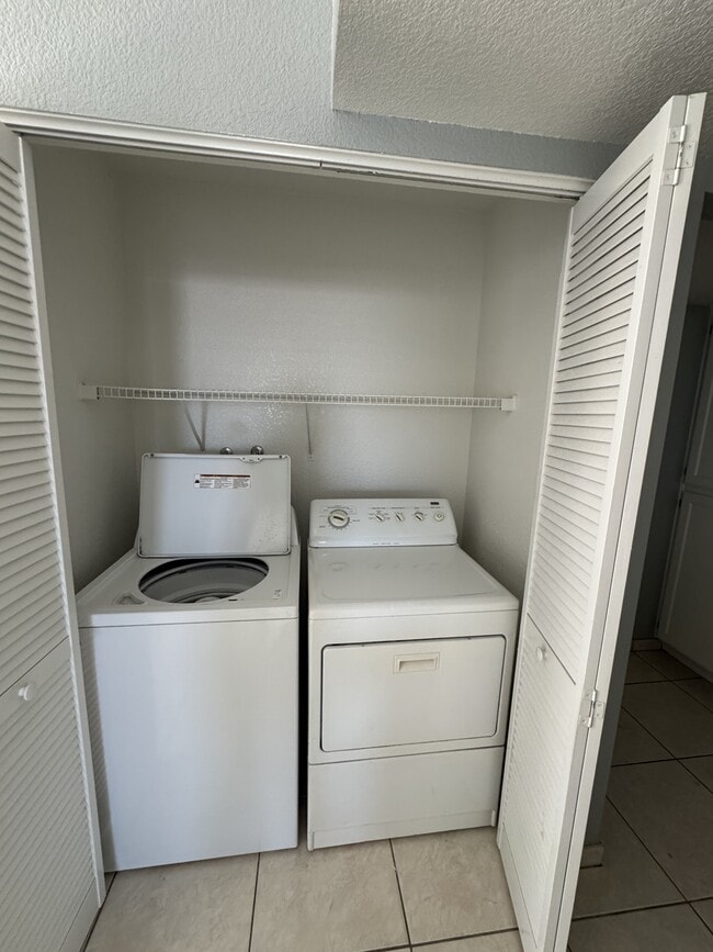 Building Photo - 8312 Maplestar Rd