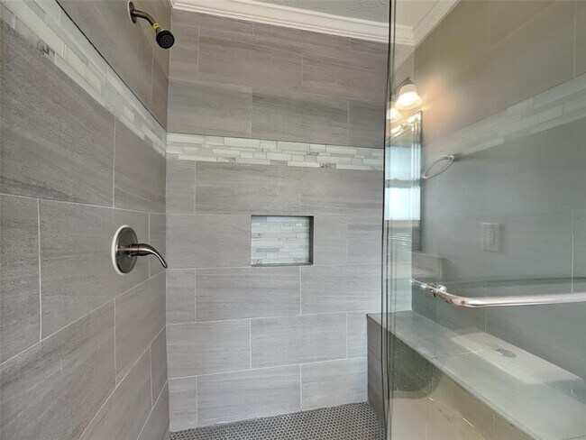 Building Photo - 8127 Twin Hills Dr