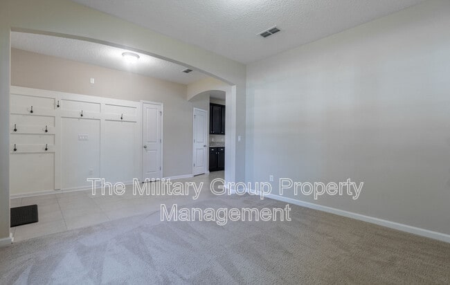 Building Photo - 216 S Torwood Dr
