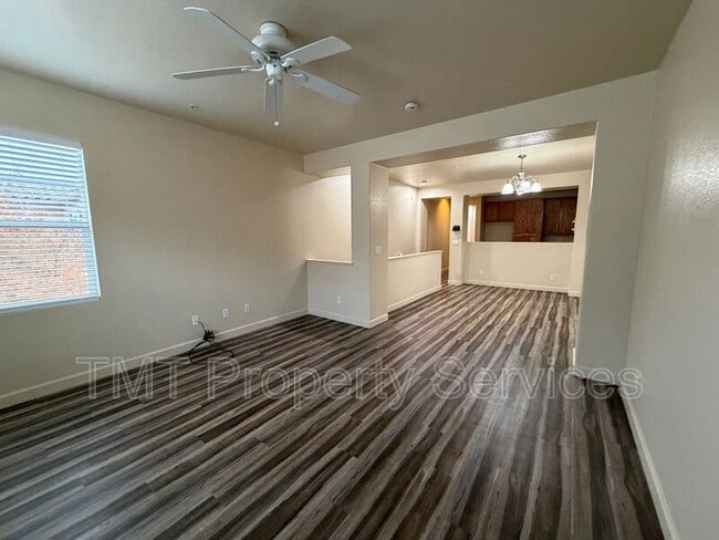 Building Photo - 8120 Crystal Walk Cir